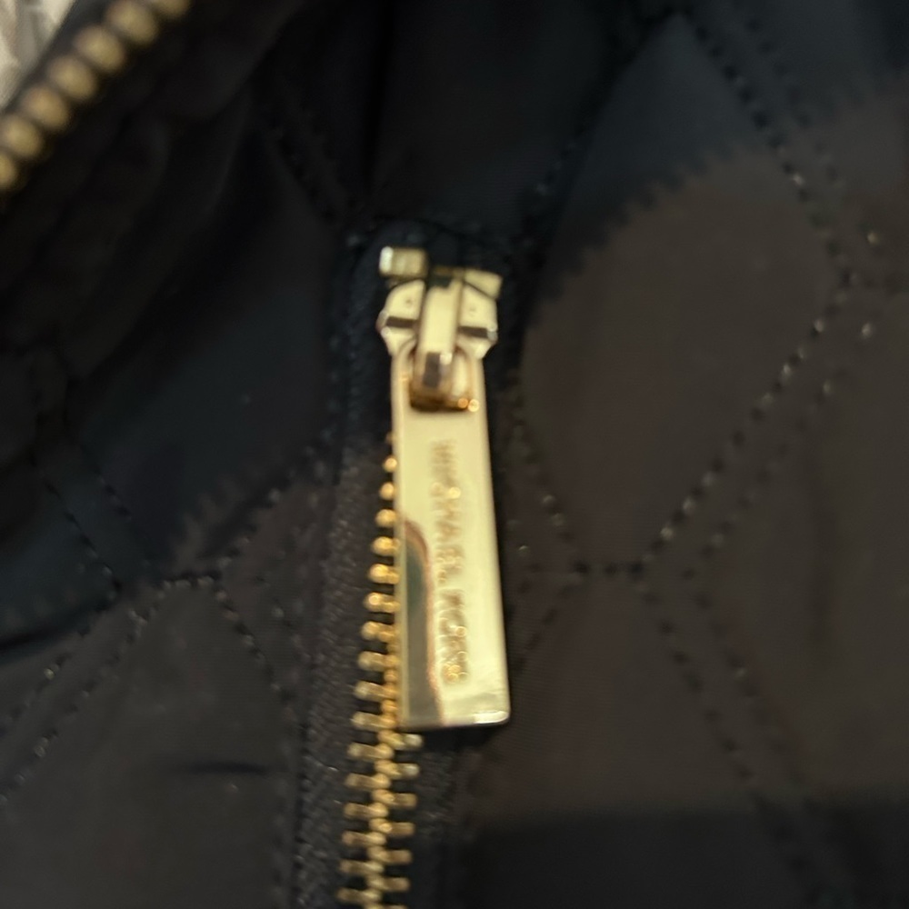 Michael Kors NWT Black Quilted Coat. - Picture 4 of 16